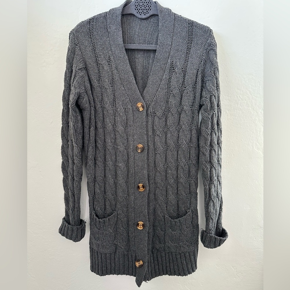 Women’s Charcoal Gray Cable Knit Longline Button Front Cardigan, Medium